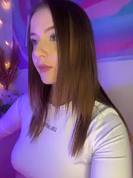 Snapshot of LoKIRAve chatting on 4, 12, 2025 LoKIRAve online show from 4, 12, 2025