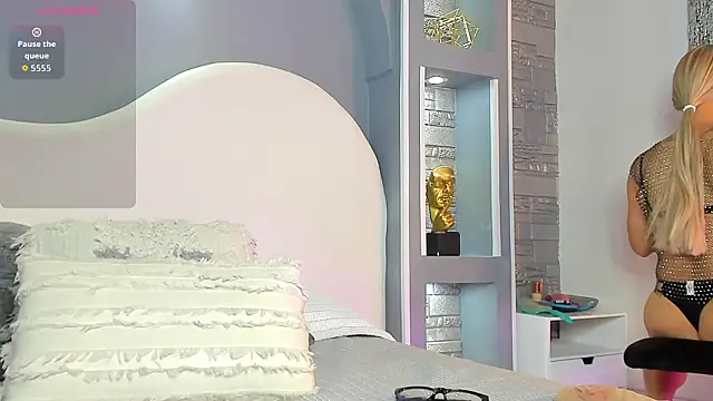 Snapshot of Valentino_moretti chatting on 3, 2, 2026 Valentino moretti online show from 3, 2, 2026