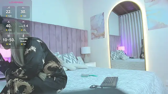 Snapshot of Valentino_moretti chatting on 3, 3, 2026 Valentino moretti online show from 3, 3, 2026