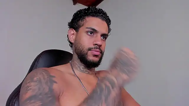 LuigiVitale 1 online show from 10, 2, 2026