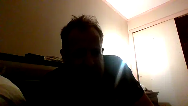 Snapshot of Mikey40wv chatting on 17, 11, 2025 Mikey40wv online show from 17, 11, 2025