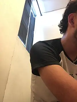 Snapshot of Brunicci chatting on 17, 12, 2025 Brunicci online show from 17, 12, 2025