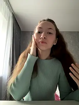 Holy Poly online show from 4, 12, 2025