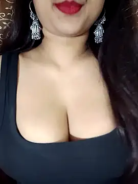 Snapshot of Aradhna_08 chatting on 4, 12, 2025 Aradhna 08 online show from 4, 12, 2025