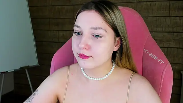 TinnaBurton online show from 14, 6, 2026