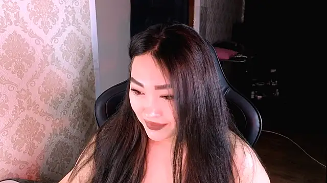 Snapshot of Emma_Uilson chatting on 6, 5, 2026 Emma Uilson online show from 6, 5, 2026