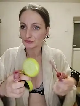 CrazyMaya39 online show from 9, 4, 2026