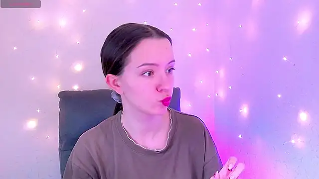 BellaVelure6767 online show from 22, 3, 2026