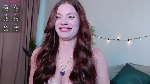 Snapshot of Taylla_Nouell chatting on 19, 11, 2025 Taylla Nouell online show from 19, 11, 2025