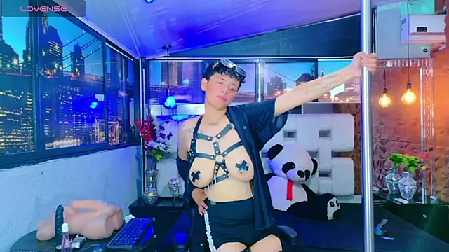 lunabustygirl online show from 21, 11, 2025