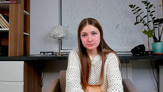 Snapshot of LesaFeldker chatting on 2, 12, 2025 LesaFeldker online show from 2, 12, 2025