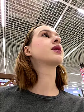 Snapshot of hani_obsessed chatting on 15, 12, 2025 hani obsessed online show from 15, 12, 2025