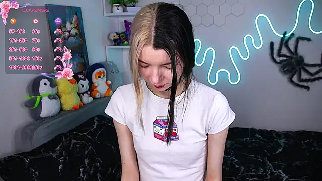 Emmie shy online show from 8, 4, 2026