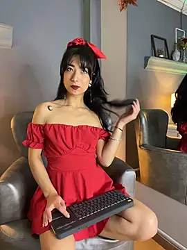 Snapshot of AmbarOishi__ chatting on 4, 12, 2025 AmbarOishi online show from 4, 12, 2025