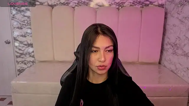 Maleja v  online show from 3, 12, 2025