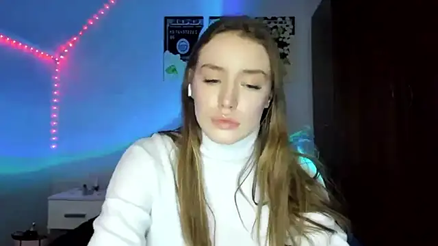 tinyglow online show from 11, 3, 2026