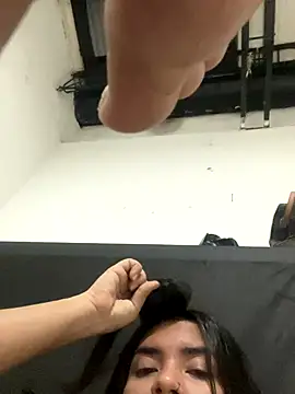 Snapshot of lizmy chatting on 23, 11, 2025 lizmy online show from 23, 11, 2025