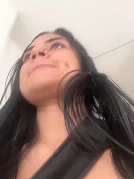 Snapshot of lizmy chatting on 1, 12, 2025 lizmy online show from 1, 12, 2025