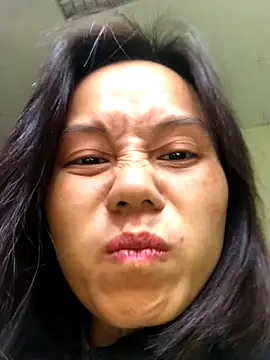 Snapshot of Trangbabylove chatting on 22, 11, 2025 Trangbabylove online show from 22, 11, 2025