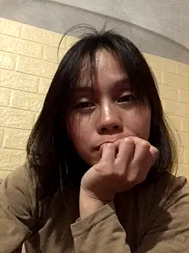 Snapshot of Trangbabylove chatting on 1, 12, 2025 Trangbabylove online show from 1, 12, 2025