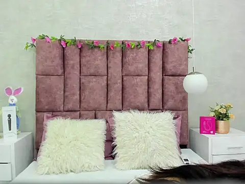 Snapshot of SalomeLee chatting on 15, 7, 2026 SalomeLee online show from 15, 7, 2026