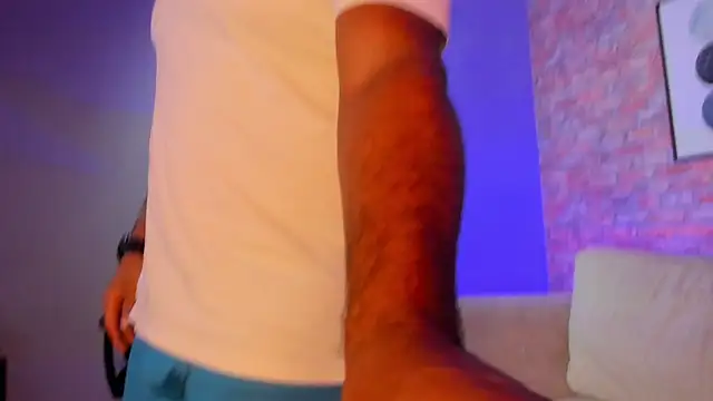 Snapshot of Chris_Varden chatting on 19, 12, 2025 Chris Varden online show from 19, 12, 2025