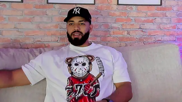 Snapshot of Chris_Varden chatting on 5, 1, 2026 Chris Varden online show from 5, 1, 2026