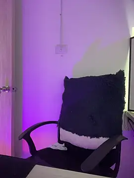 LaraDanverss online show from 16, 12, 2025