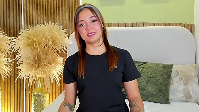 Snapshot of LondraBlush chatting on 13, 1, 2026 LondraBlush online show from 13, 1, 2026