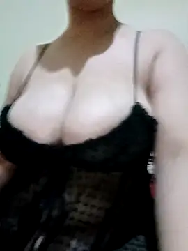 Snapshot of Maryam89six chatting on 25, 11, 2025 Maryam89six online show from 25, 11, 2025