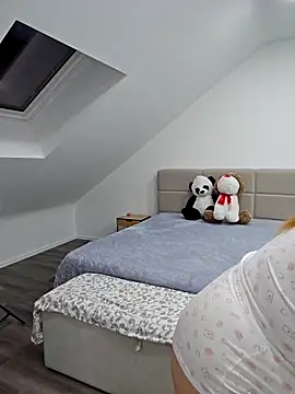 Snapshot of Nina4Velour chatting on 3, 12, 2025 Nina4Velour online show from 3, 12, 2025