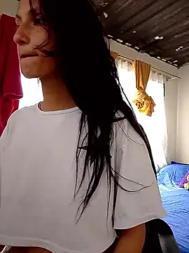 Snapshot of Milky_cielo_ chatting on 17, 12, 2025 Milky cielo online show from 17, 12, 2025