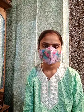 Snapshot of Muskan_12thh chatting on 15, 11, 2025 Muskan 12thh online show from 15, 11, 2025