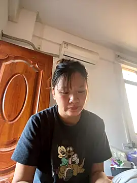 Snapshot of yiyi0316 chatting on 16, 11, 2025 yiyi0316 online show from 16, 11, 2025