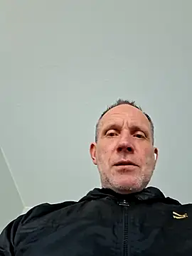 Snapshot of JonnaCD chatting on 5, 4, 2026 JonnaCD online show from 5, 4, 2026