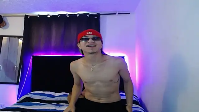 Anyelo hot1111 online show from 15, 11, 2025