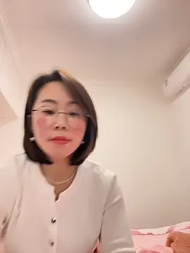 Snapshot of xiaoling2358 chatting on 4, 12, 2025 xiaoling2358 online show from 4, 12, 2025