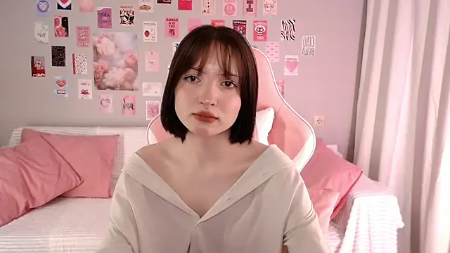 Snapshot of Lexi_Bottom chatting on 14, 12, 2025 Lexi Bottom online show from 14, 12, 2025