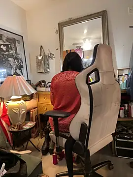 Motherbigbus online show from 18, 12, 2025