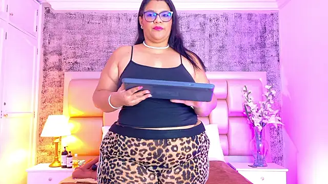 SelennaCooper online show from 26, 2, 2026