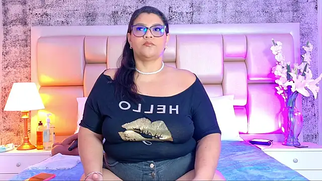 SelennaCooper online show from 9, 4, 2026