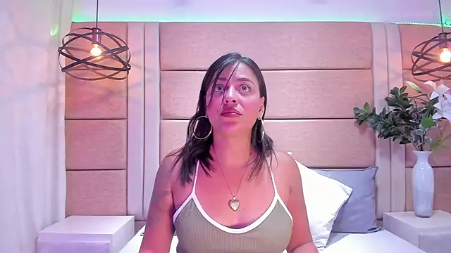 MiaWelkin  online show from 15, 12, 2025