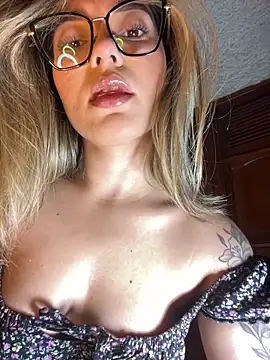 Snapshot of Xxx_Amy chatting on 4, 12, 2025 Xxx Amy online show from 4, 12, 2025