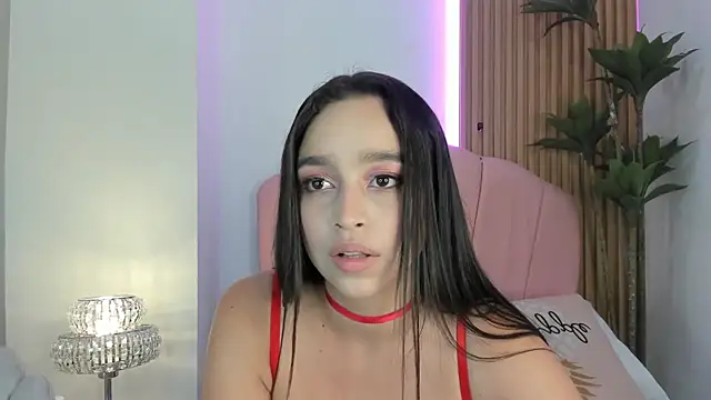 Snapshot of zoe_quinn7 chatting on 5, 12, 2025 zoe quinn7 online show from 5, 12, 2025