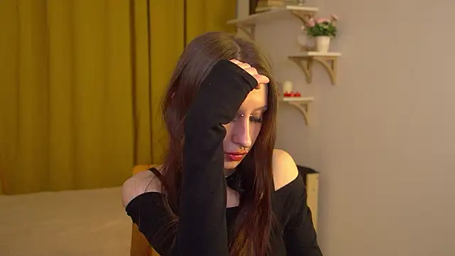 AliceWallflower online show from 18, 2, 2026