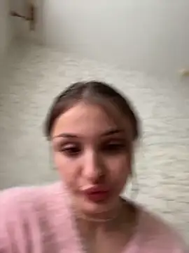 Snapshot of ErikaMuse chatting on 24, 11, 2025 ErikaMuse online show from 24, 11, 2025