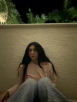 Snapshot of sometimesmiachristina chatting on 15, 12, 2025 sometimesmiachristina online show from 15, 12, 2025