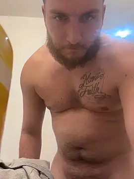 Snapshot of DevilDick05 chatting on 15, 12, 2025 DevilDick05 online show from 15, 12, 2025