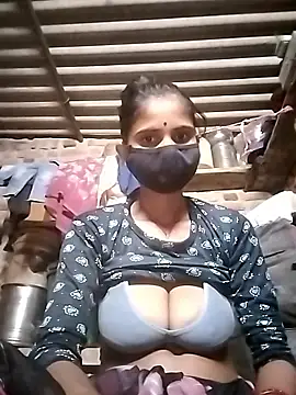 Snapshot of Deepika_Padukone chatting on 15, 1, 2026 Deepika Padukone online show from 15, 1, 2026