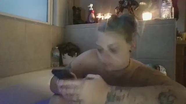 Snapshot of anitabonghit chatting on 13, 5, 2026 anitabonghit online show from 13, 5, 2026